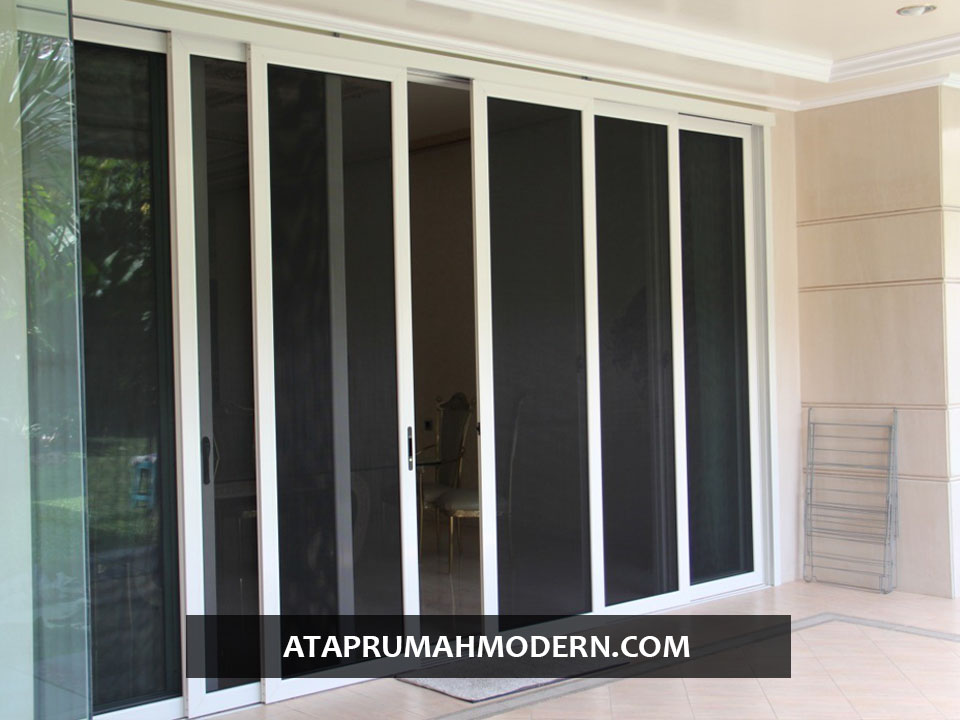 sequra-screen-door-window